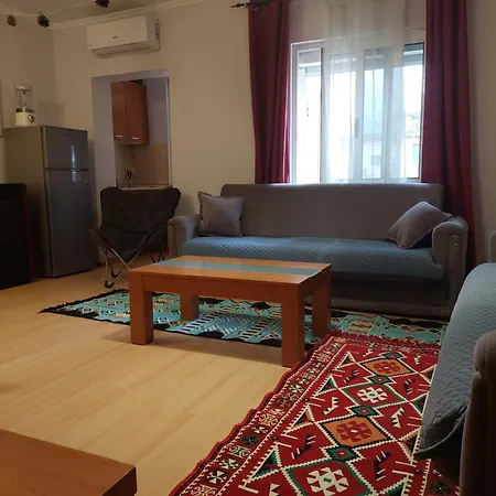 Next To Blloku Lovely Apartment-comodissimo Centro Daire