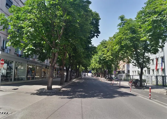 Next To Blloku Lovely Apartment-comodissimo Centro アパート *